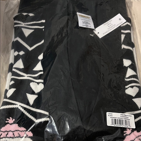 NWT Snoopy Women's Black and Off White Cardigan Sweater - Picture 7 of 11